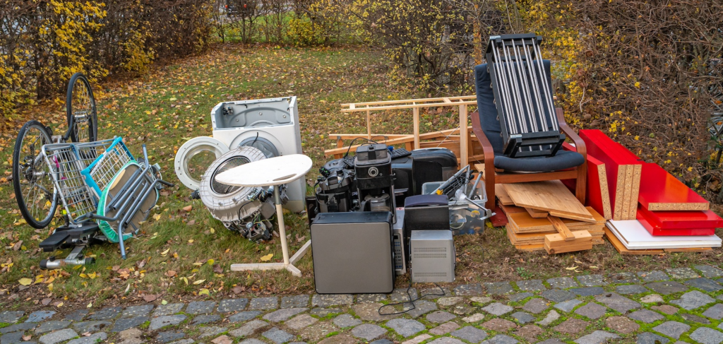 Junk Movers